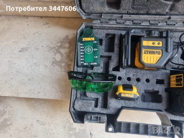 Лазерен нивелир Dewalt DCE088g , снимка 4 - Други инструменти - 54051414