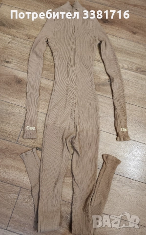 Дамски клин гащеризон fashion nova , снимка 4 - Други - 52777119