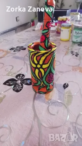 Хаванче,дървено,изрисувано на ръка.
