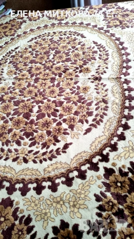 Тежка покривка за маса с релефни плюшени флорални мотиви, снимка 9 - Покривки за маси - 54213615