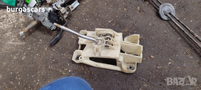 Скоростен лост Honda Jazz 1,4 бензин - 50лв, снимка 2 - Части - 50457390