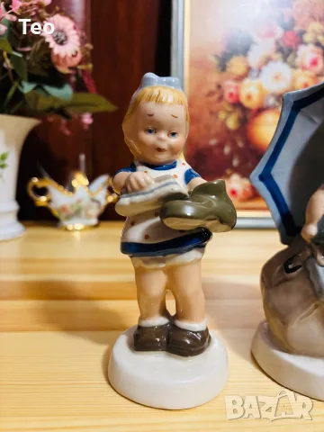 Лот от 2 бр. винтидж порцеланови фигурки Royal Dux / в стил Hummel – Момиченца, снимка 2 - Статуетки - 56209588