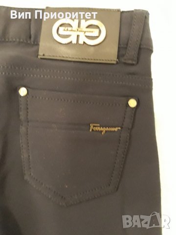 Марков тъмно син панталон SALVATORE FERRAGAMO , дълъг панталон , по крака , скъпа материя, снимка 11 - Панталони - 37450415