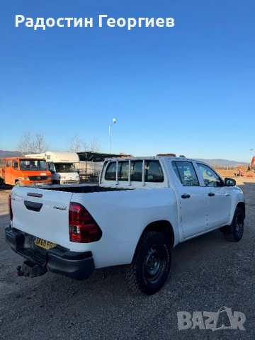 Toyota Hilux 2.4 2018, снимка 3 - Автомобили и джипове - 54289554