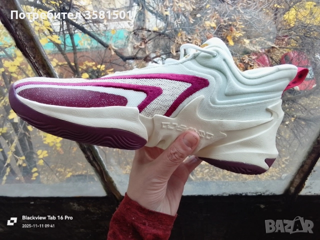 Nike Air Zoom Cosmic, снимка 6 - Маратонки - 52373629