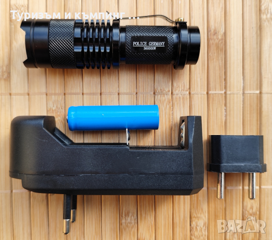 Малък прожектор Police с утравиолетова светлина / UV CREE FLASHLIGHT /