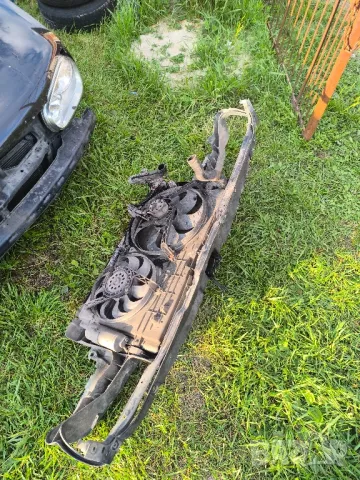 Маска с радиатори за Голф 4 , снимка 2 - Части - 50283689