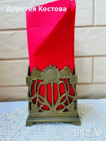 Красив месингов салфетник / поставка за прибори от Англия със слънчогледи, снимка 5 - Антикварни и старинни предмети - 54211014