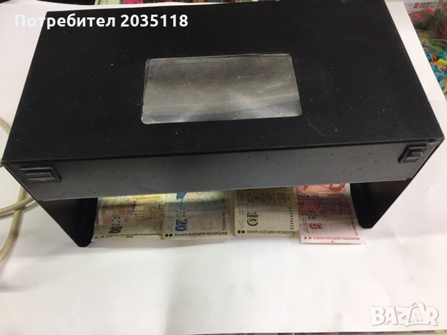 Апарат, който намира фалшиви   банкноти и резервни  лампи за него маркер за тестване