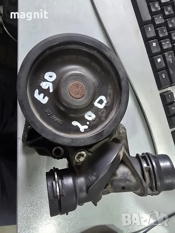 Водна помпа термостат за BMW E90 2.0D 