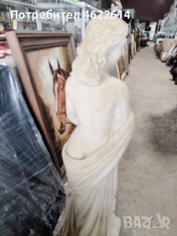 МРАМОРНА СТАТУЯ НА ГОЛА ЖЕНА , снимка 2 - Антикварни и старинни предмети - 52637223