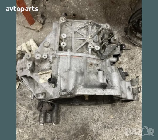 Mazda 6 2.0d 143ks 2009-12година  ръчна скоростна кутия 6скорости, снимка 2 - Части - 40748899