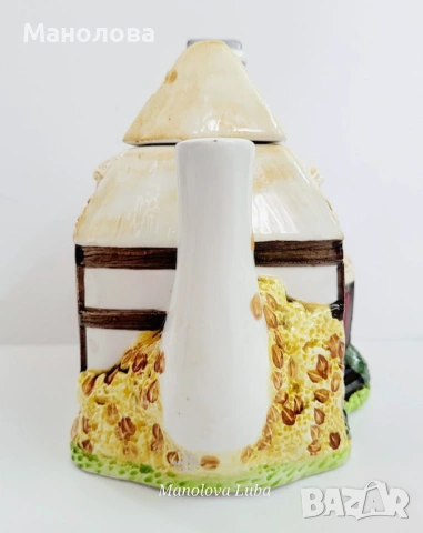 Ръчно рисуван фин керамичен чайник Annie Row, „The Village Autumn Cottage“, снимка 3 - Други ценни предмети - 53123644