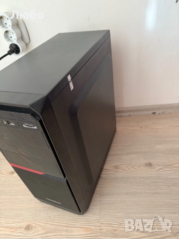 Кутия за компютър, снимка 3 - Захранвания и кутии - 51895800