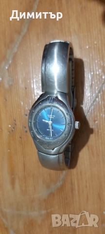 Продавам оригинален дамски часовник касио