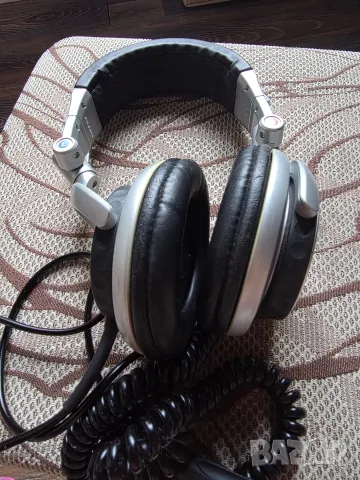 Продавам слушалки Sony MDR 700
