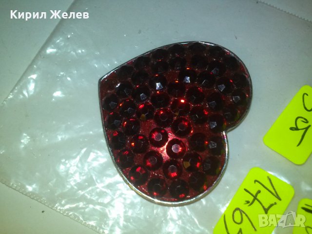 БРОШКА СЪРЦЕ с ЧЕРВЕНИ ФАСЕТ КРИСТАЛИ СРЕБРИСТА 7871, снимка 7 - Други - 29721958