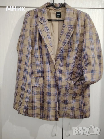 Дамско сако, снимка 3 - Сака - 50565052