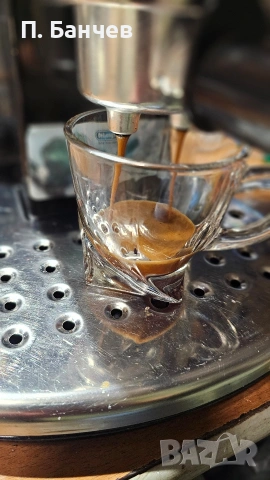 Кафемашина Delongi , снимка 4 - Кафемашини - 53179015