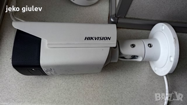 продавам IP камера hikvision
