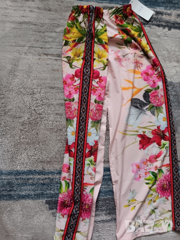 Сатенен панталон със флорални мотиви в бледо розов цвят, снимка 12 - Панталони - 25642902