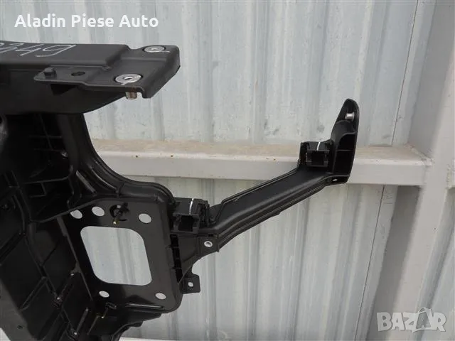 Теглич, преден панел Hyundai I30 година 2018 2019 2020 2021 2022 код 64101-S0200 , снимка 5 - Аксесоари и консумативи - 50295379