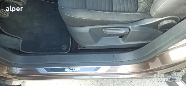VW Tiguan  2.0 TDİ, снимка 11 - Автомобили и джипове - 56277914
