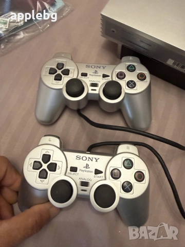 Оригинални PlayStation 2 контролери