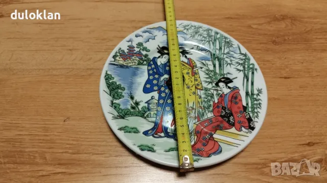 Красива порцеланова чиния от Китай., снимка 2 - Колекции - 48708688