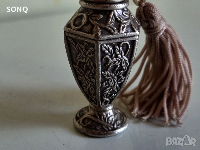 Много Рядко Старо Колекционерско Шише От Парфюм, снимка 3 - Антикварни и старинни предмети - 53137150