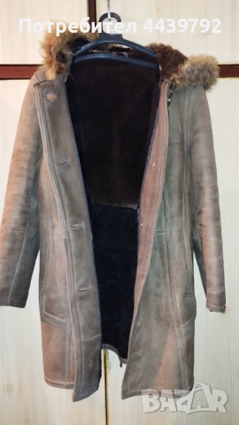 Дамски кожух,запазен.