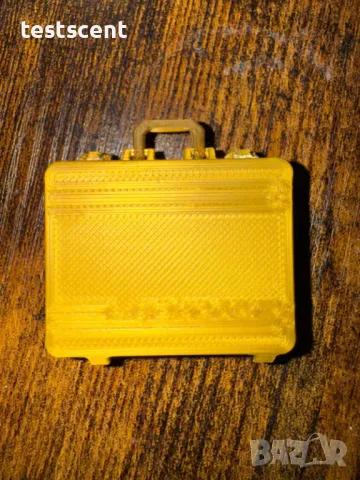 WWE Money In the Bank Briefcase куфарче за екшън фигурки / играчки Договорът в куфарчето, снимка 15 - Колекции - 48827846