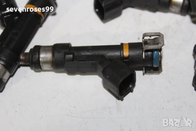 Дюза бензин Мазда 3 2008 2.3i 158hp Mazda 3 седан  0280158103   4броя, снимка 2 - Части - 51255629