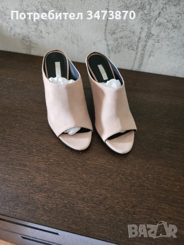 Нови дамски чехли Kalvin Klein , снимка 3 - Чехли - 50837811