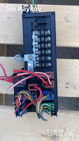 Кутия Бушони Волво В70, снимка 3 - Части - 42814448