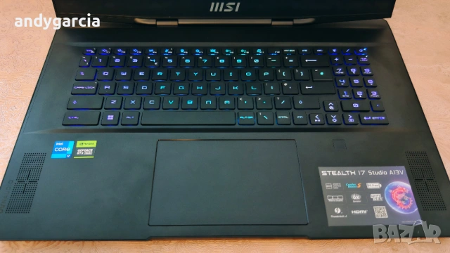 NVIDIA RTX 4070 8GB/Intel Core i7-13700HX/16GB RAM DDR5/1TB SSD/17.3 QHD 240hz/MSI Stealth 17 Studio, снимка 8 - Лаптопи за игри - 54089334