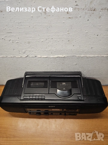 Касeтофон SONY CFD-60L, снимка 2 - Радиокасетофони, транзистори - 53345679
