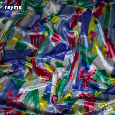 Плат италианско гладко еластично кадифе принт, снимка 2 - Платове и дамаски - 29761449