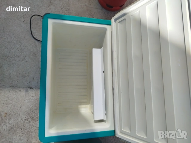 Амонячен хладилник ELECTROLUX 12/220 V- GAS, снимка 3 - Хладилни чанти - 54339305