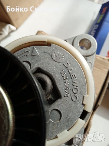 Ролка обтегач алтернатор , снимка 3 - Части - 39779499