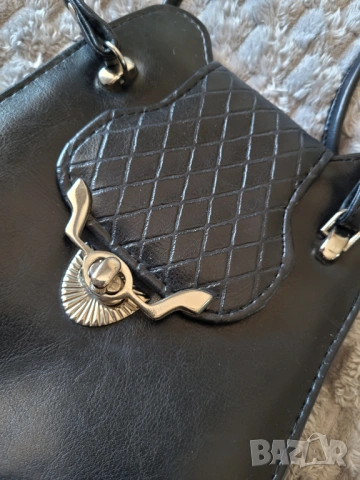 Дамска чанта от естествена кожа , снимка 4 - Чанти - 54267832