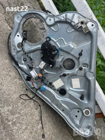 Заден десен стъклоповдигач Фолскваген Поло 2004-2009 год, снимка 2 - Части - 50289350