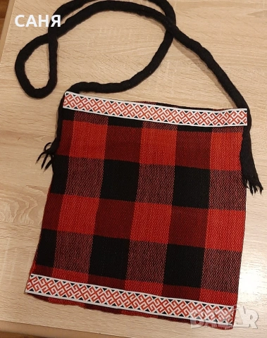 Козметична кутия с капак и подплата и козметична чантичка, снимка 4 - Други - 53227043