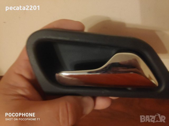 Продавам - оригинална вътрешна дръжка за предна дясна врата, снимка 2 - Аксесоари и консумативи - 33914057