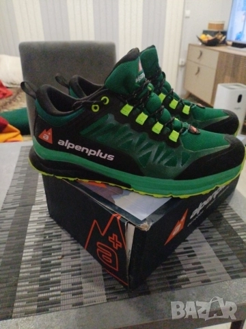 Спортни обувки 