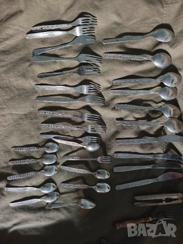 Продавам стари вилици и лъжици 