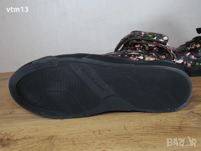 Givenchy Tyson Camouflage - 40 номер Оригинални!, снимка 5 - Други - 52826907