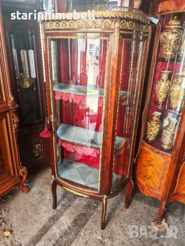 Антикварна витринка, снимка 6 - Секции и витрини - 52512402