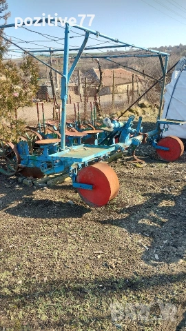 Разсадо -посадъчна машина 