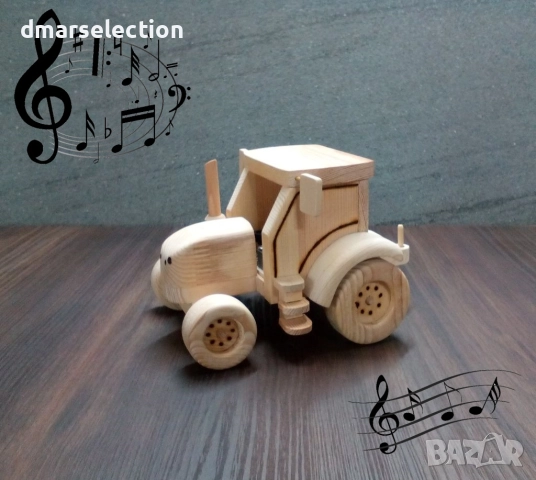 Музикално декоративно дървено тракторче DMAR 322